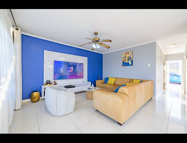 3 BEDROOM DUPLEX FOR SALE IN NEW GERMANY